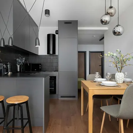 Rodzinny Z Parkingiem W Krakowie By Renters Prestige * Krakov