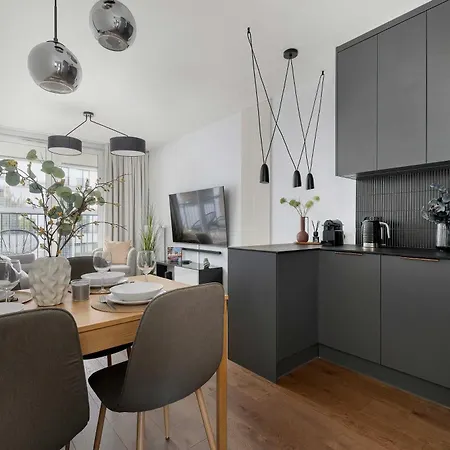 Rodzinny Z Parkingiem W Krakowie By Renters Prestige Appartement